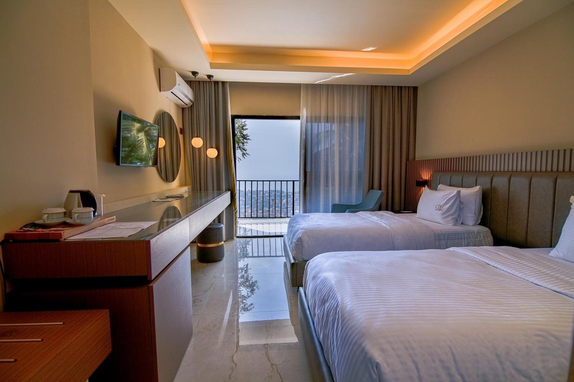 The Country Lodge Hotel Freetown Bagian luar foto