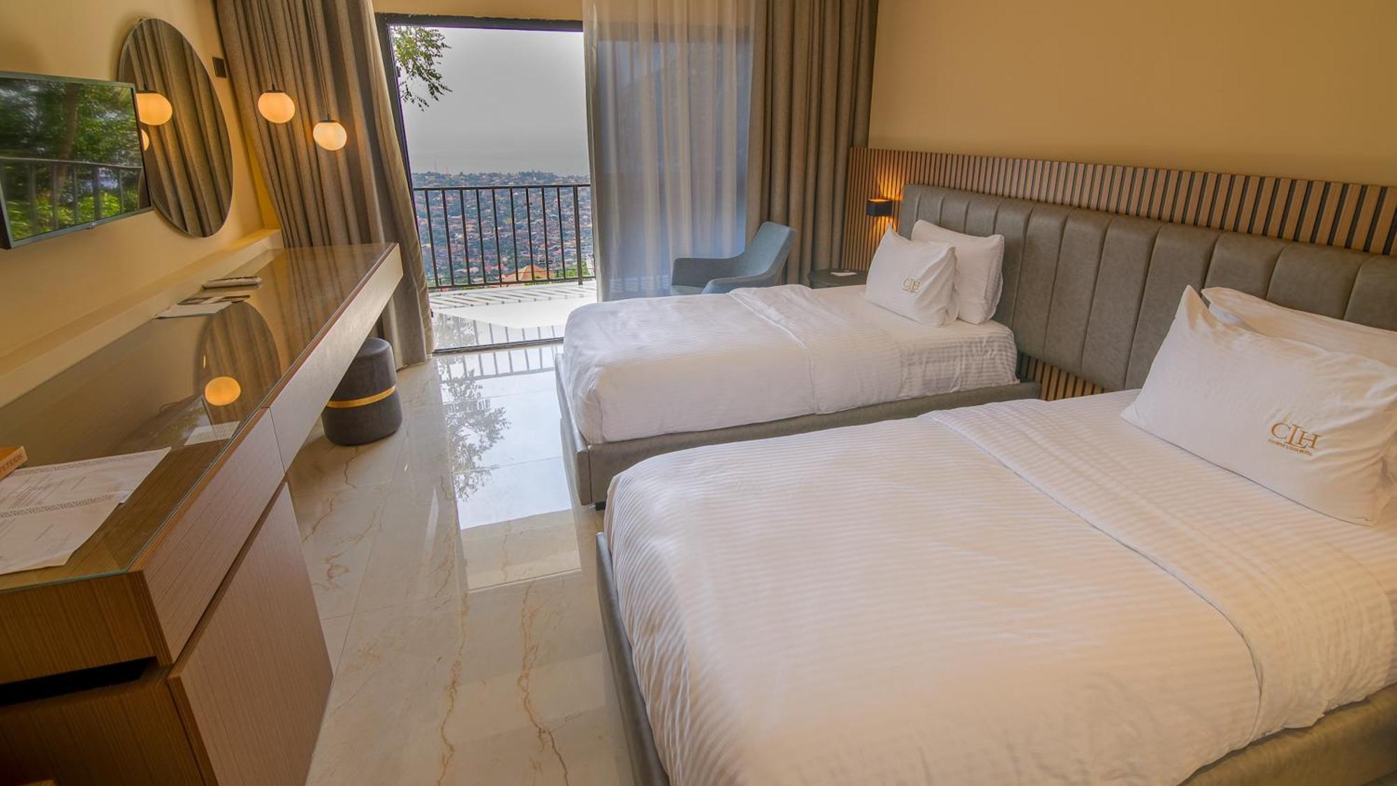 The Country Lodge Hotel Freetown Bagian luar foto