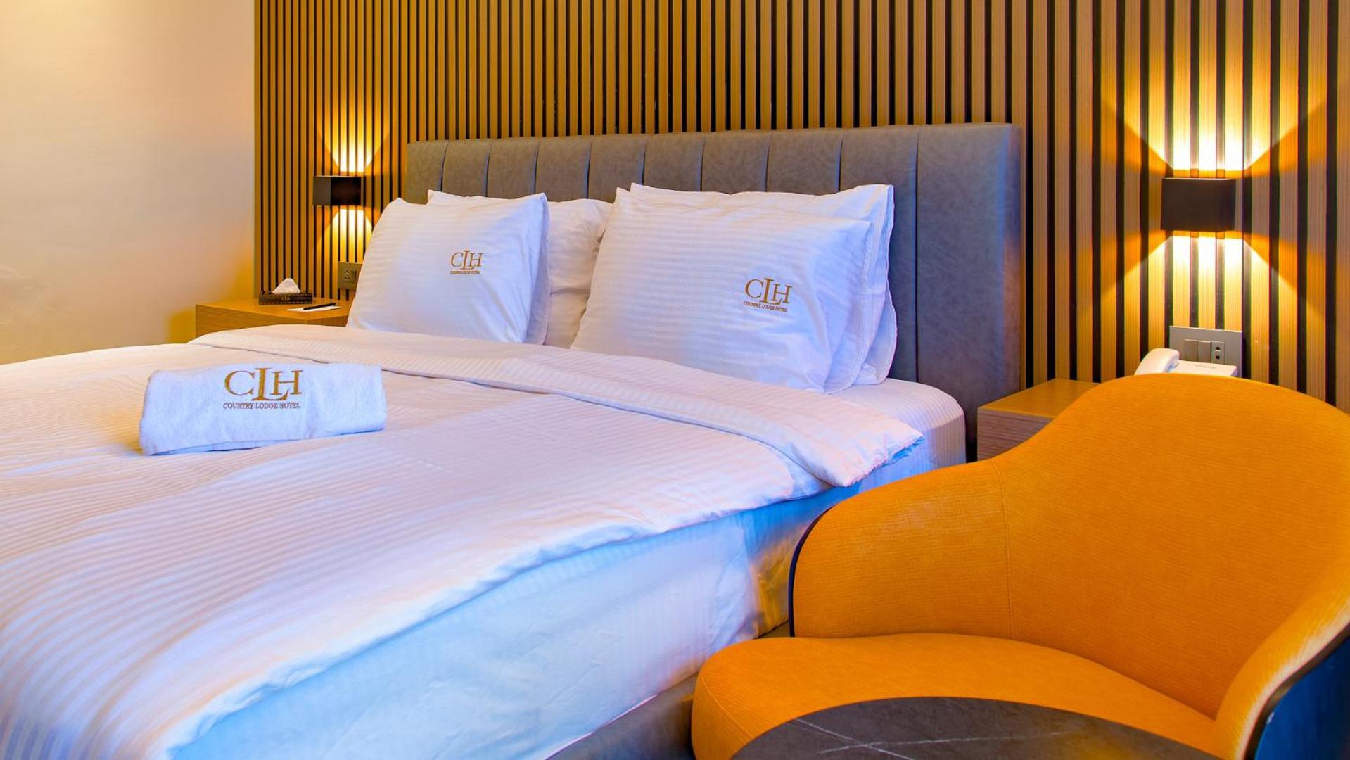 The Country Lodge Hotel Freetown Bagian luar foto