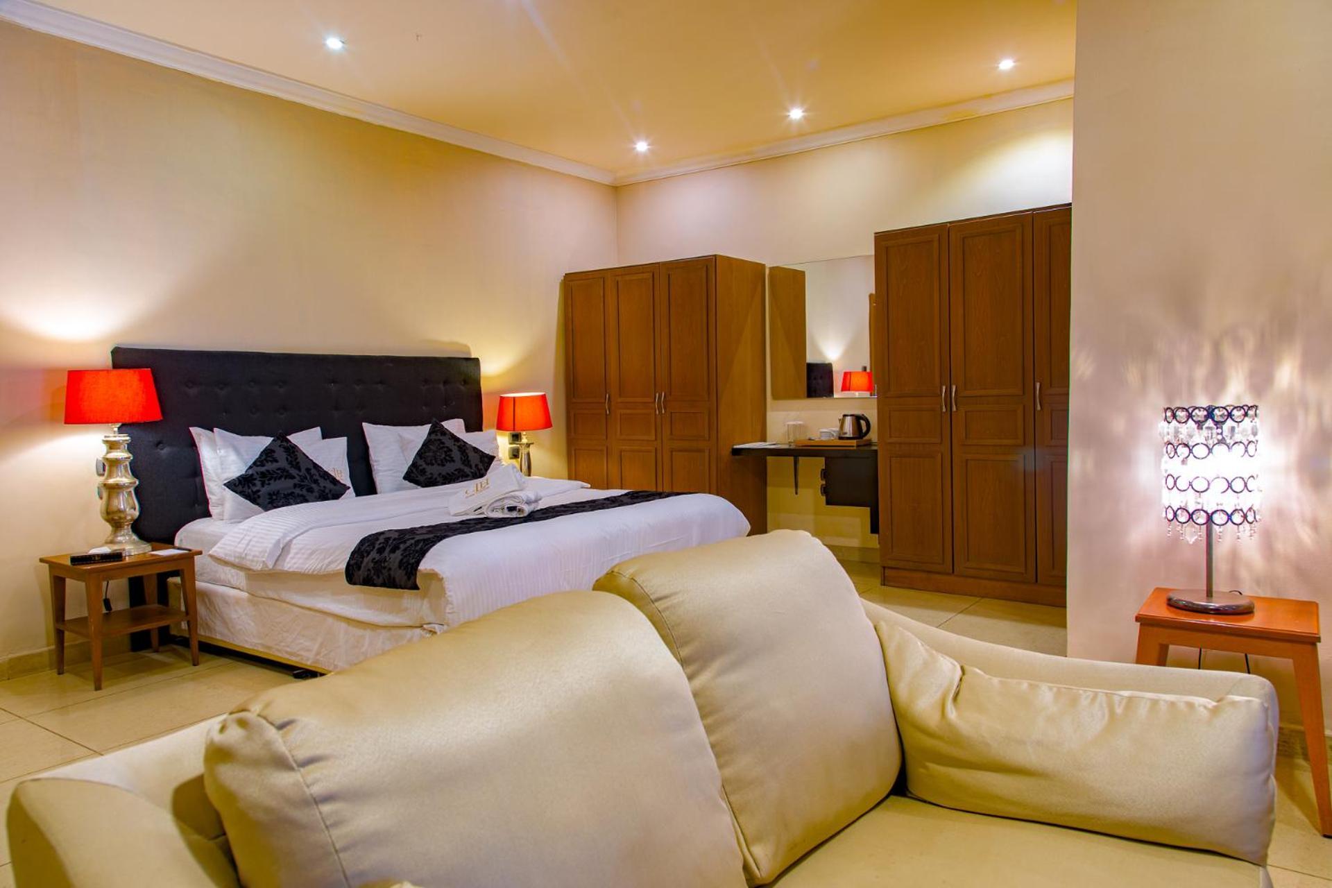 The Country Lodge Hotel Freetown Bagian luar foto
