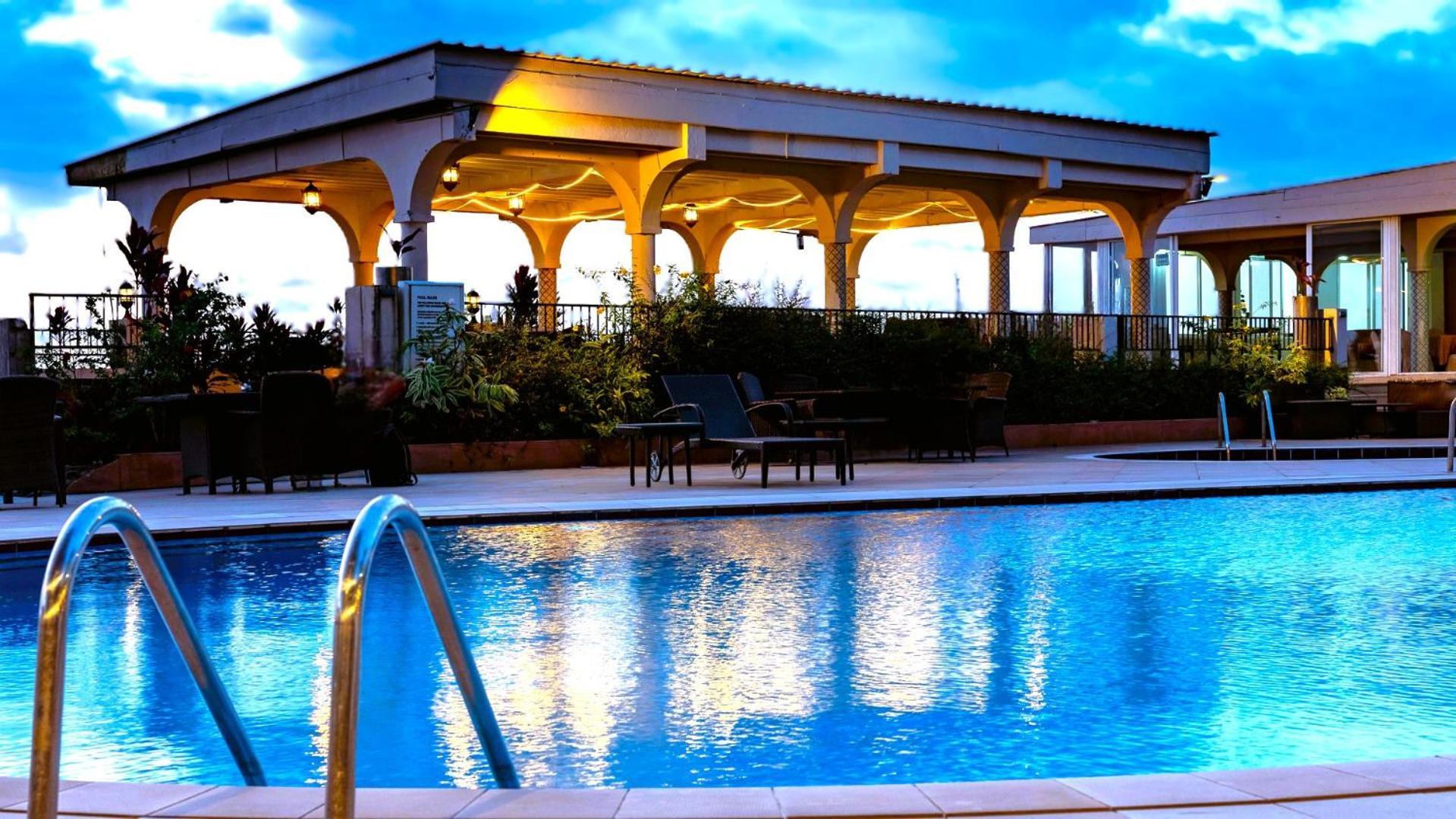 The Country Lodge Hotel Freetown Bagian luar foto